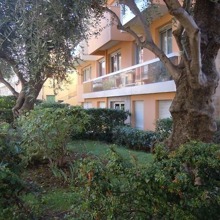 Residence Le Mediterranee Ментона Екстериор снимка