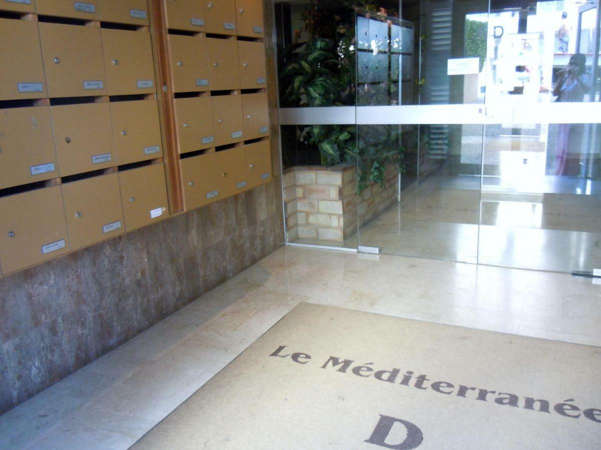 Residence Le Mediterranee Ментона Екстериор снимка